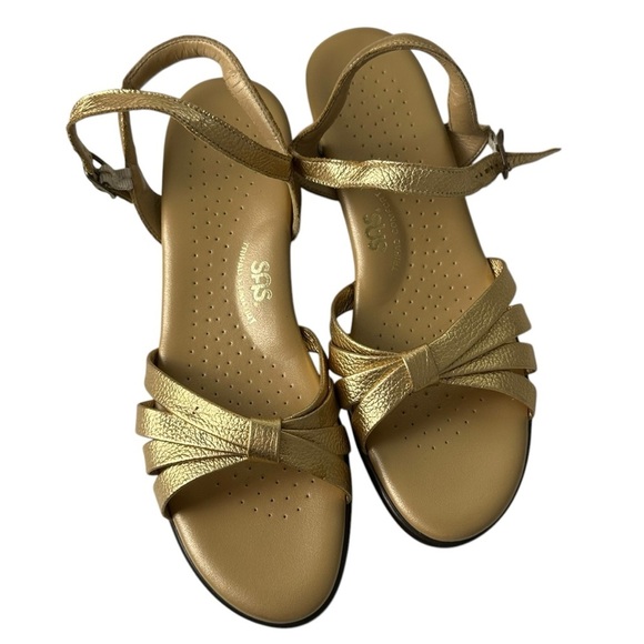 SAS Shoes Sandals Strippy Gold Metallic Leather Strap Women’s 10 S Comfort 1.5” - Picture 1 of 9